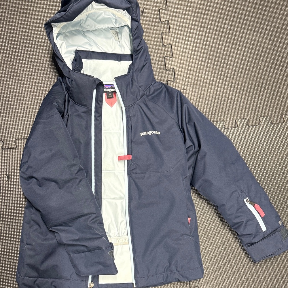 Patagonia Kids Dark Blue Raincoat with Light Gray Lining